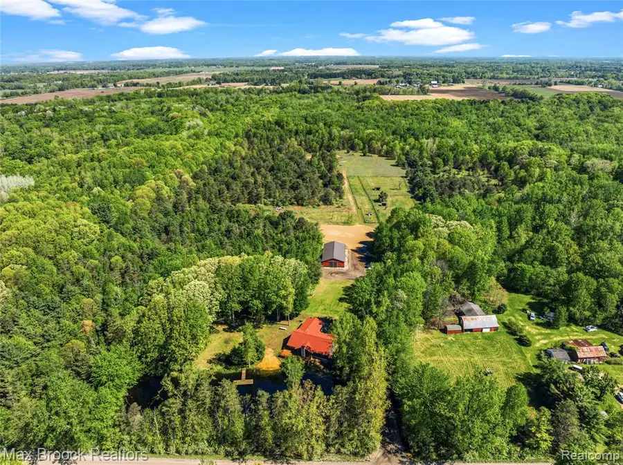 892 W Barnes Lake, Columbiaville, MI 48421 - #2