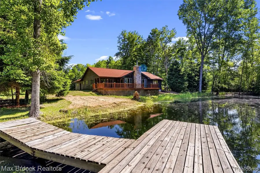 892 W Barnes Lake, Columbiaville, MI 48421 - #3