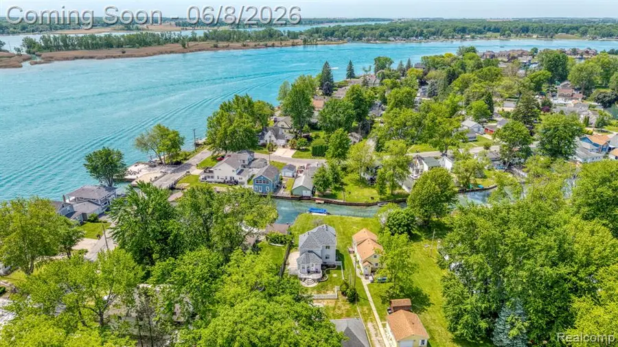 401 Pointe Tremble, Algonac, MI 48001 - #2
