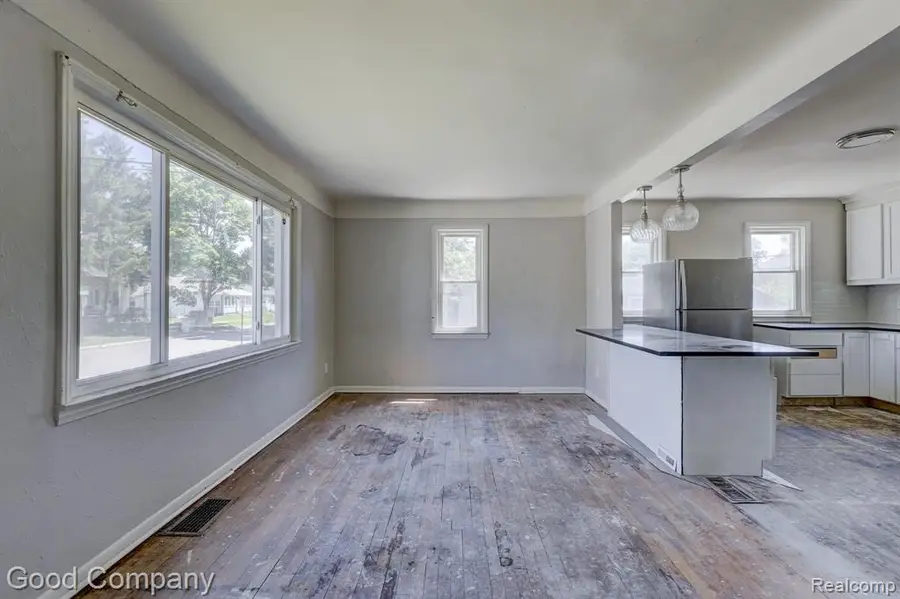 436 E George, Hazel Park, MI 48030 - #3
