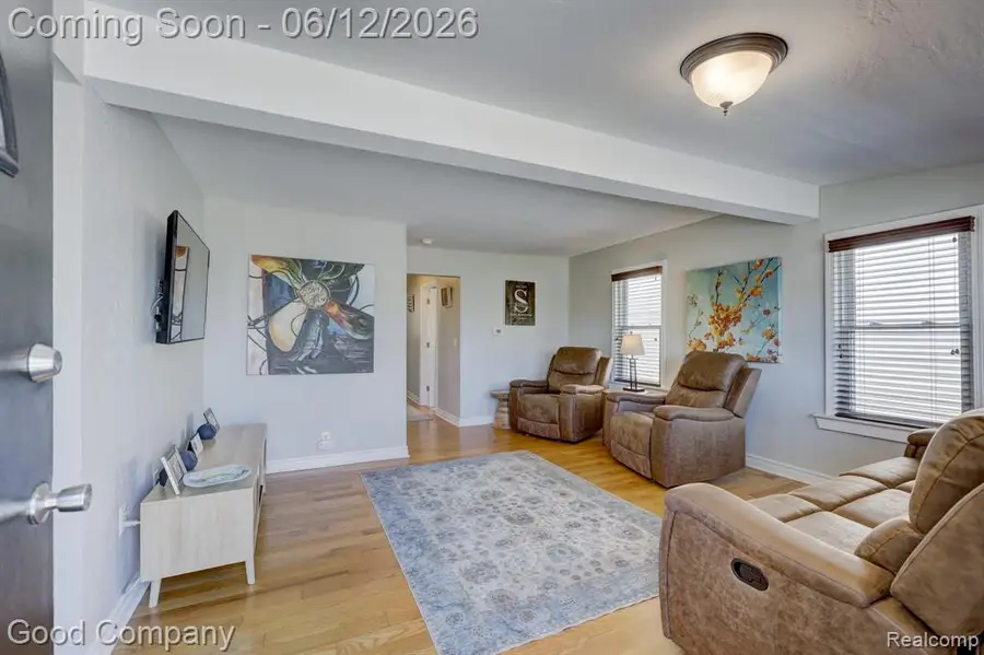45 W Morehouse, Hazel Park, MI 48030 - #2