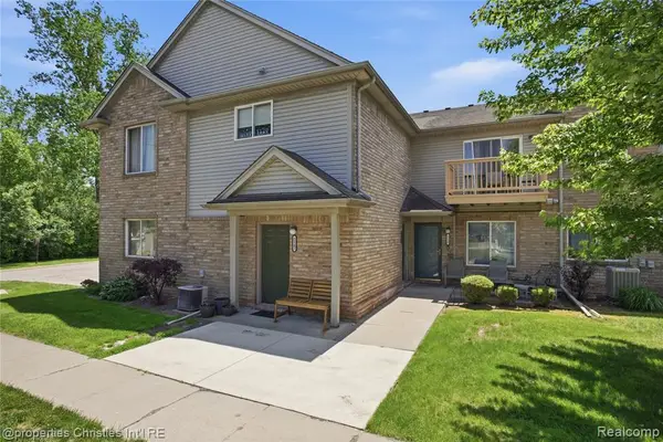 2136 Frazho, Warren, MI 48091