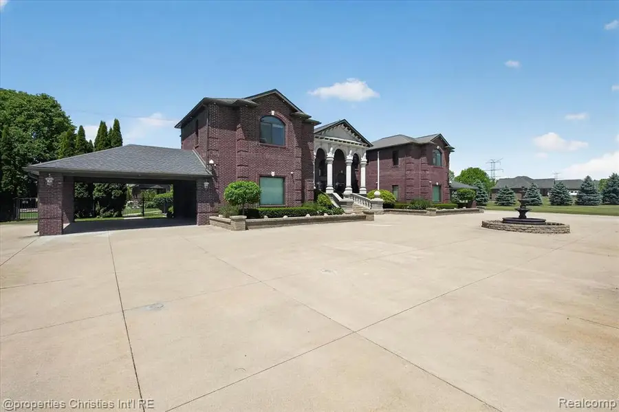6223 Valleyfield, Plymouth, MI 48170 - #2