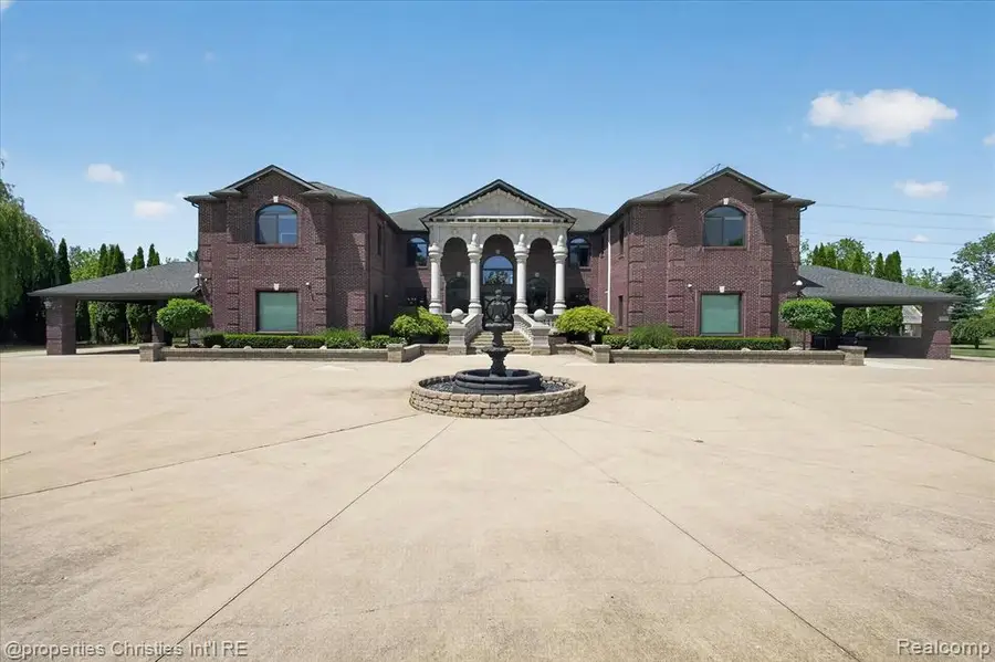 6223 Valleyfield, Plymouth, MI 48170 - #3