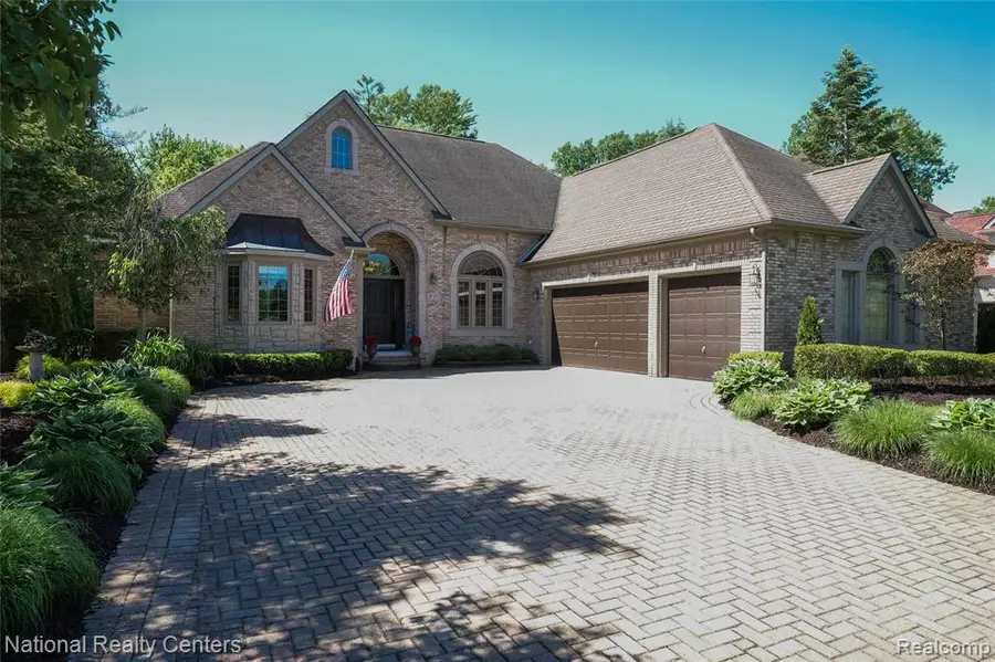32407 Maria, Livonia, MI 48152 - #2