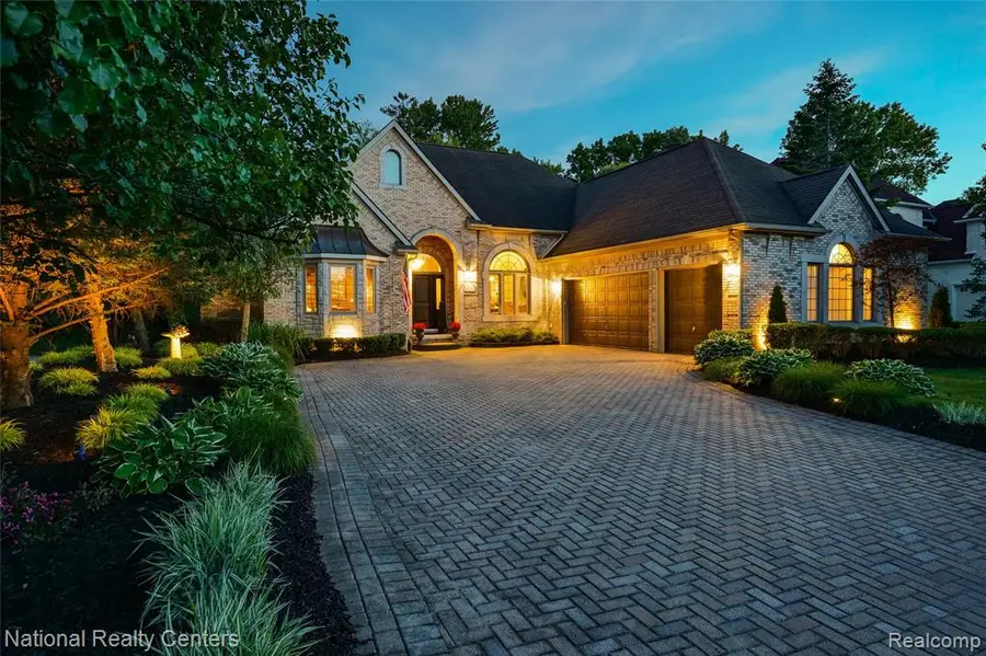 32407 Maria, Livonia, MI 48152 - #3