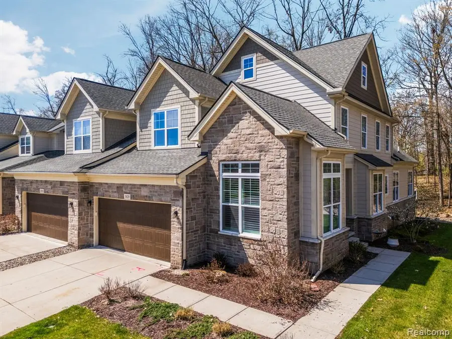 3020 N Spurway, Ann Arbor, MI 48105 - #2