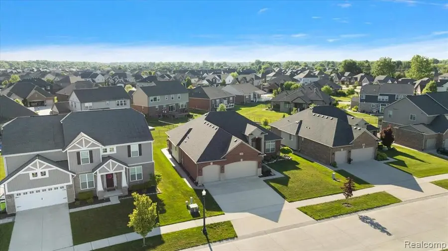 55206 Sarazen, Macomb, MI 48042 - #2