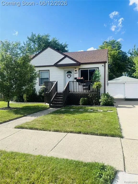 16429 Frazho, Roseville, MI 48066