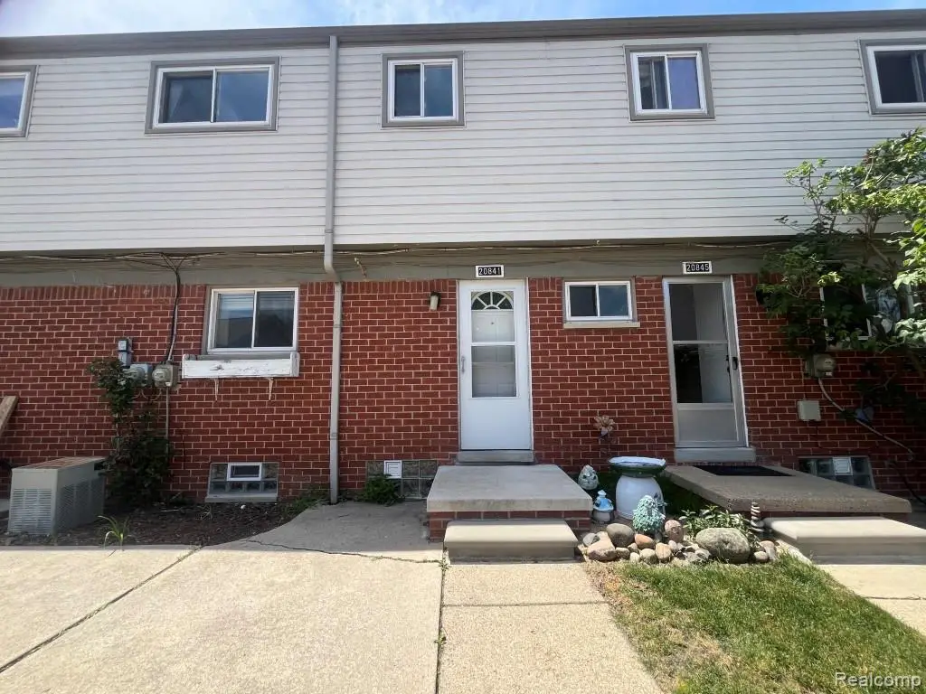 20841 Washington, Roseville, MI 48066 - #1