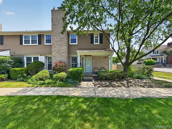 20830 W Glen Haven, Northville, MI 48167
