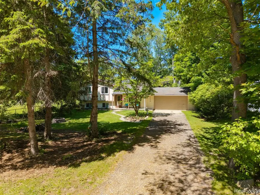 5069 Warmbriar, White Lake, MI 48383 - #3