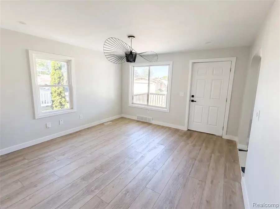 492 Algene, Lake Orion, MI 48362 - #3