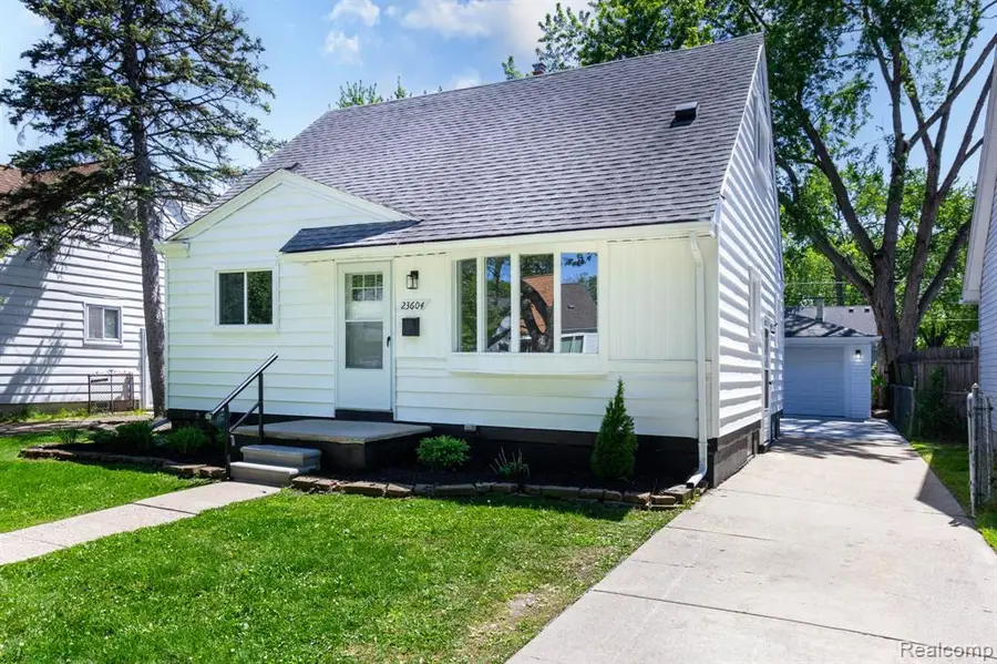 23604 Deziel, Saint Clair Shores, MI 48082 - #2