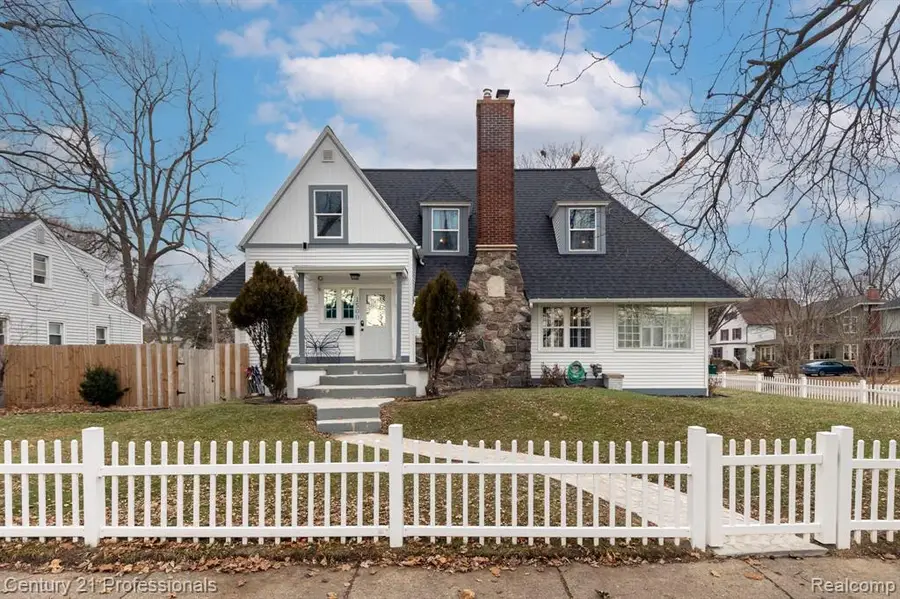 1500 W Saint Joseph, Lansing, MI 48915 - #2