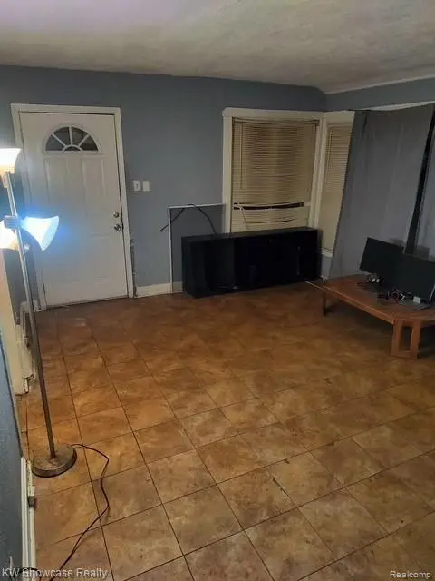 9135 Winthrop, Detroit, MI 48228 - #2