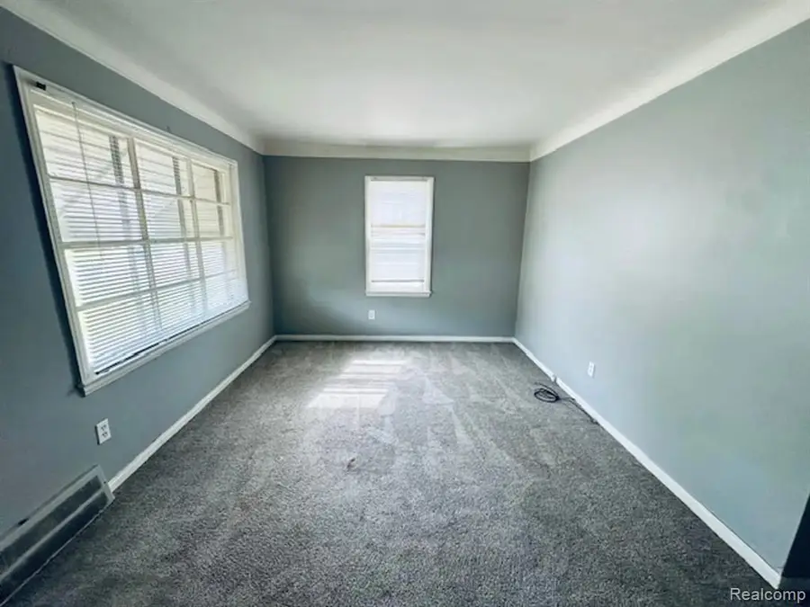 9213 Plainview, Detroit, MI 48228 - #2