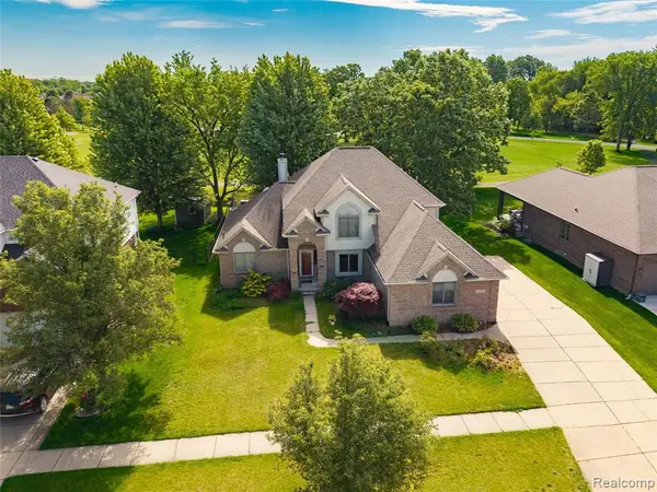35724 Saint Clair, New Baltimore, MI 48047