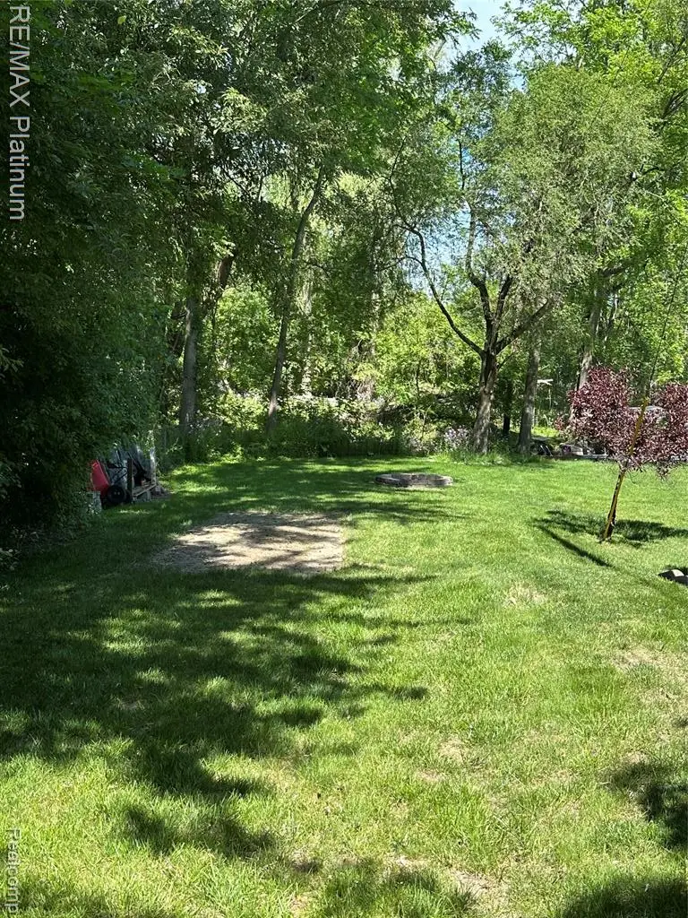 V/L Noake, Waterford, MI 48327 - #3