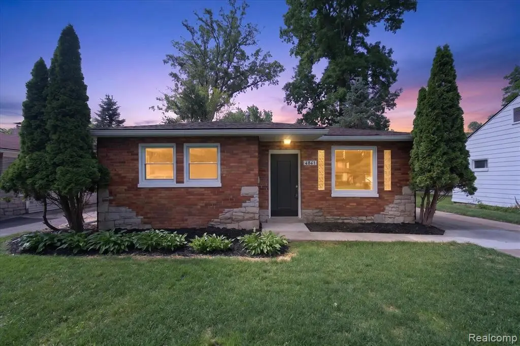 4841 Fenmore, Waterford, MI 48328 - #1