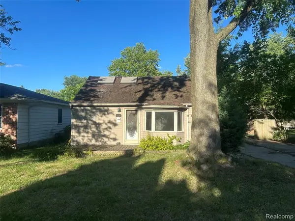 21640 Jacksonville, Farmington, MI 48336