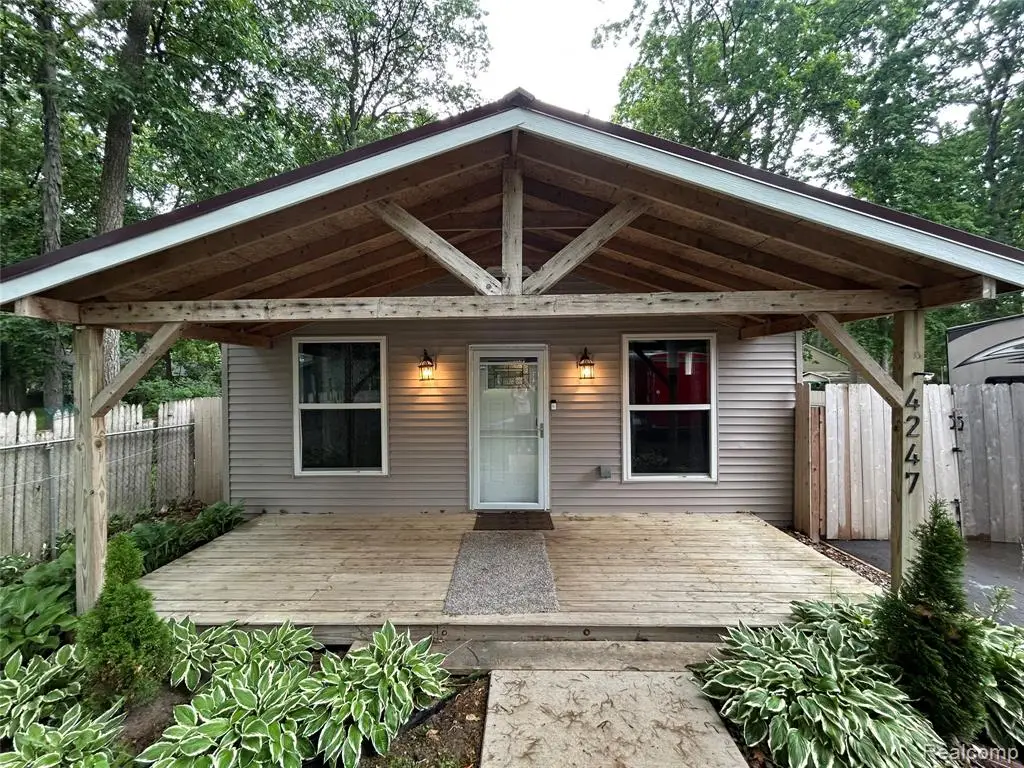 4247 Laforest, Waterford, MI 48329 - #1