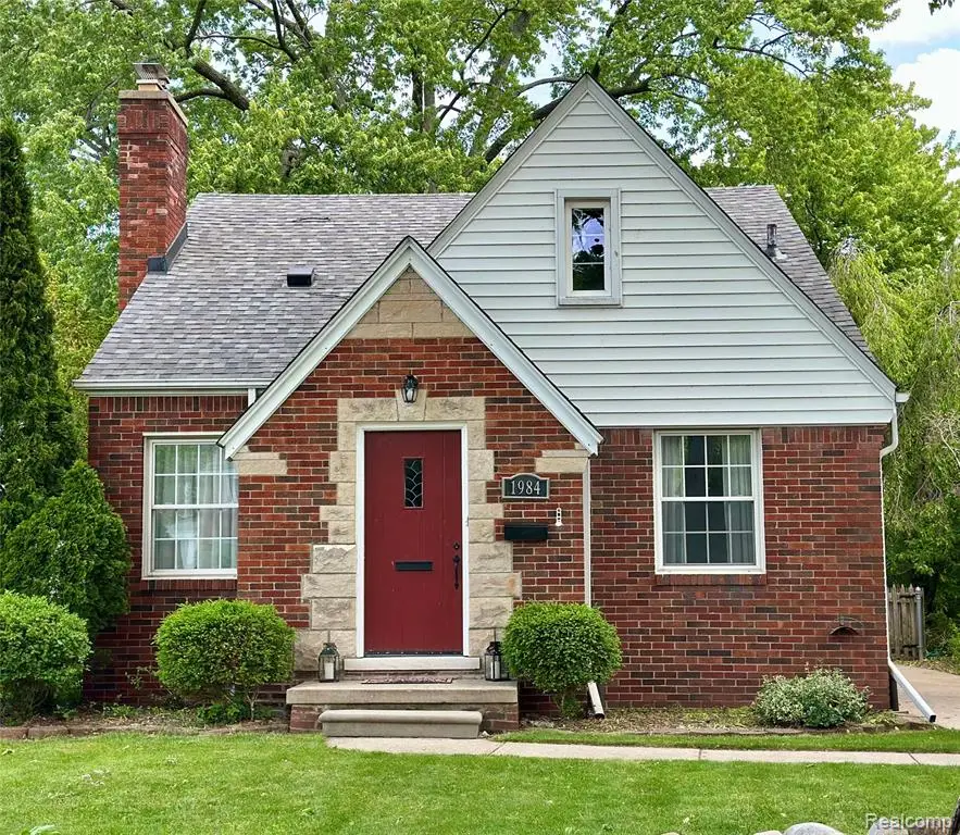 1984 Beaufait, Grosse Pointe, MI 48236 - #1