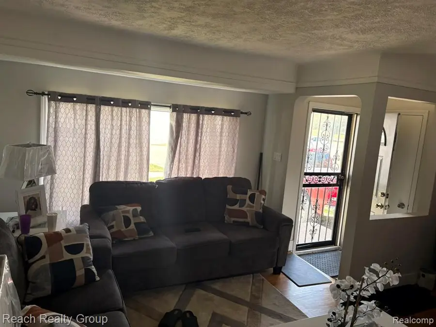 11430 Lenore, Redford, MI 48239 - #2
