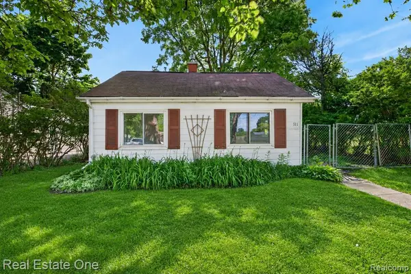111 S Atwater, Durand, MI 48429