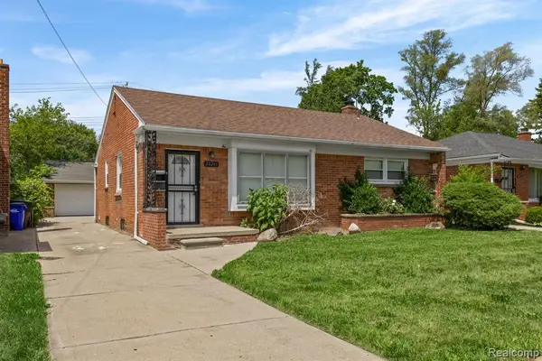 20261 Burt, Detroit, MI 48219
