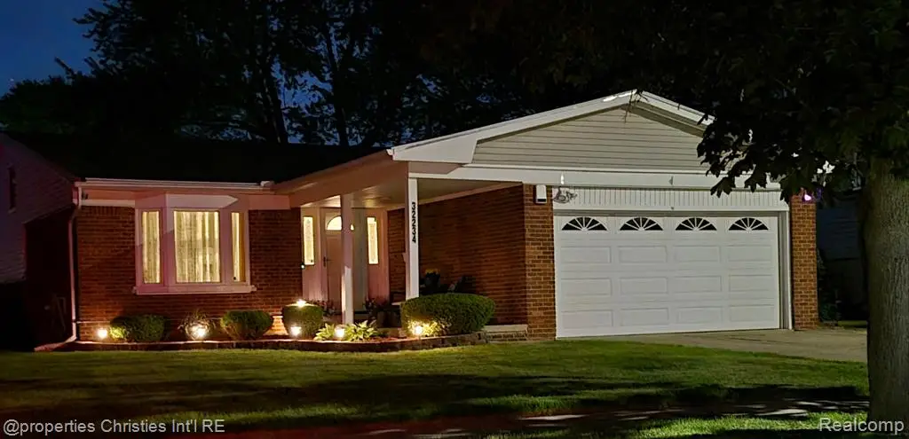 32234 Lancaster, Warren, MI 48088 - #1