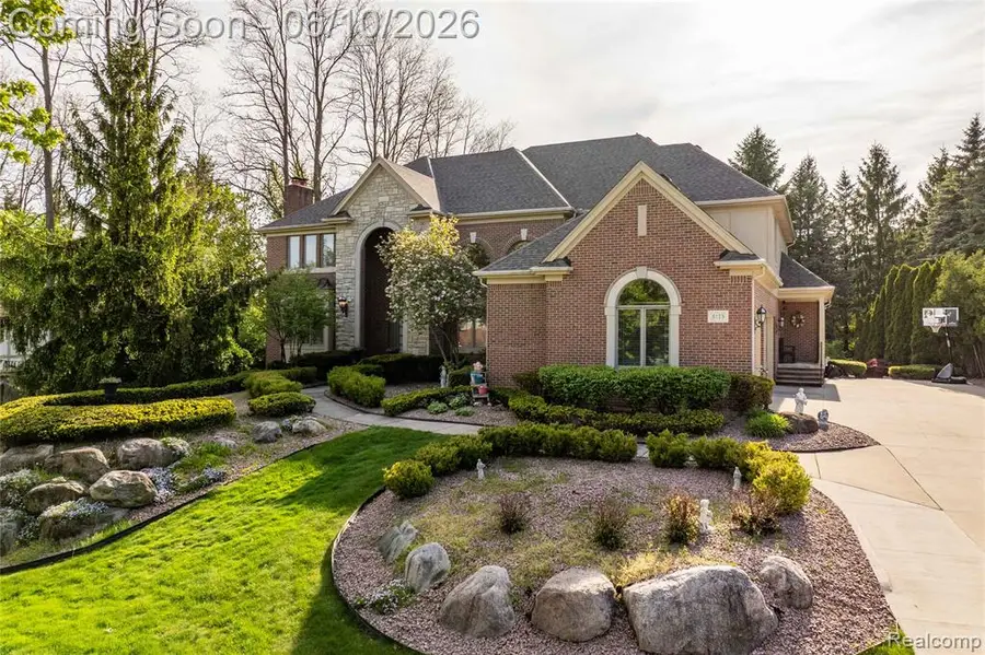 5173 Serena, Troy, MI 48098 - #2