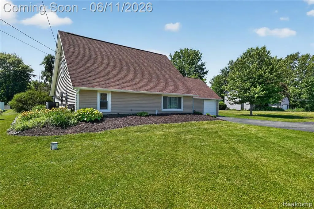 5464 E Maple, Grand Blanc, MI 48439 - #1