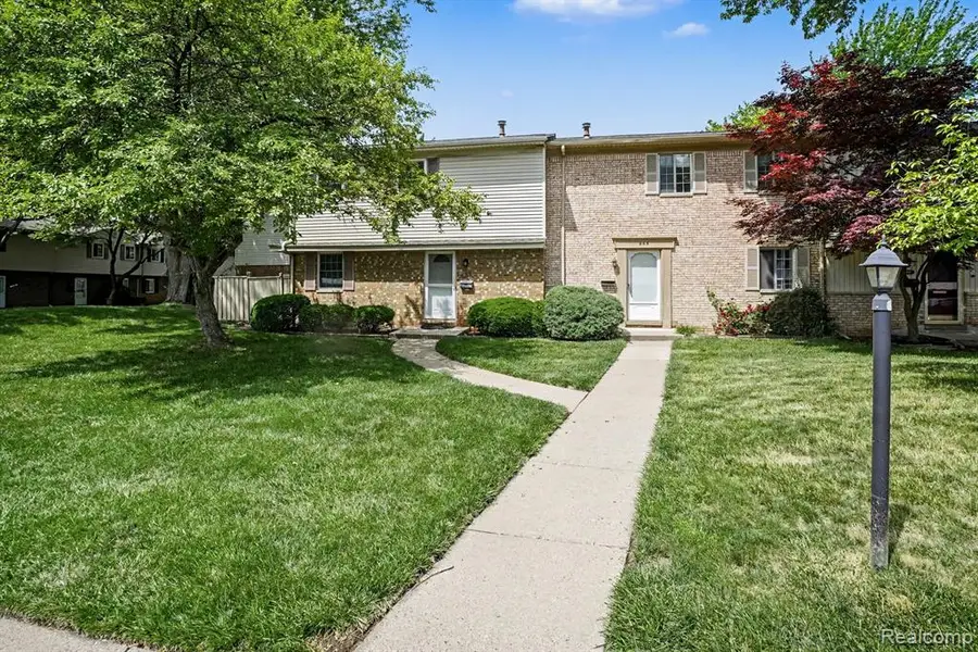 887 Kirts, Troy, MI 48084 - #2
