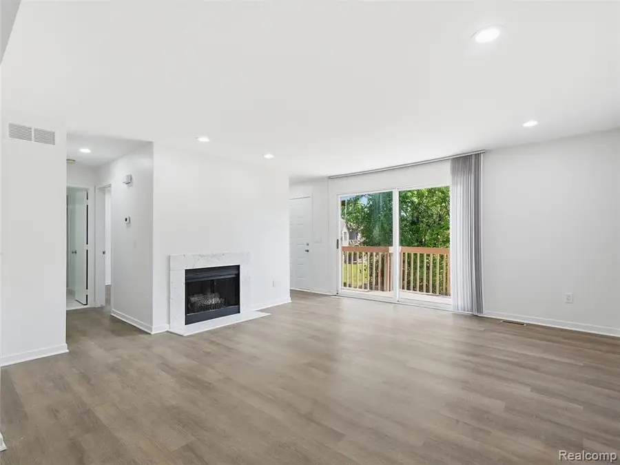 7058 Elmhurst #1, West Bloomfield, MI 48322 - #2