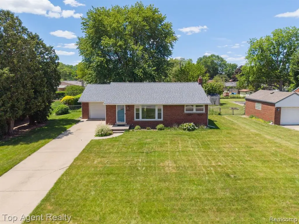 36365 Briarcliff, Sterling Heights, MI 48312 - #1