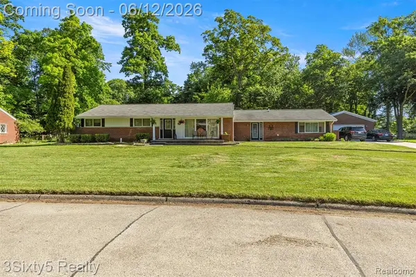 7714 Bournemouth, Grosse Ile, MI 48138