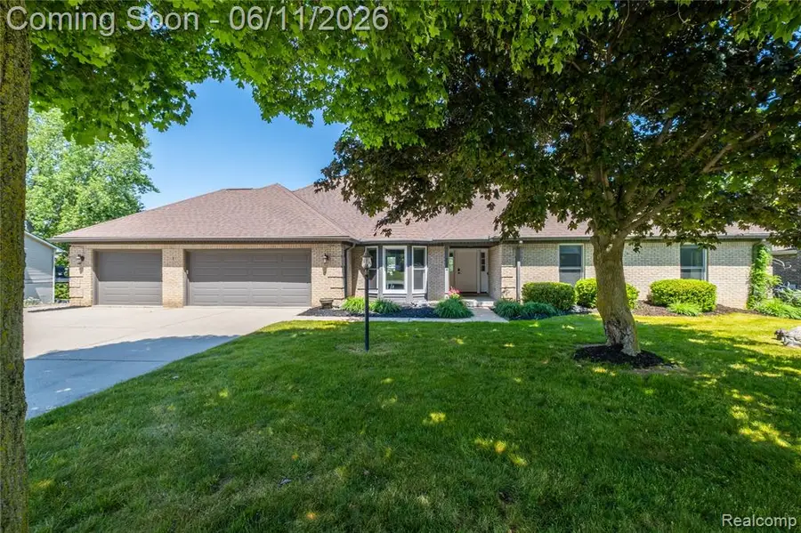 1154 Lake Valley, Fenton, MI 48430 - #3