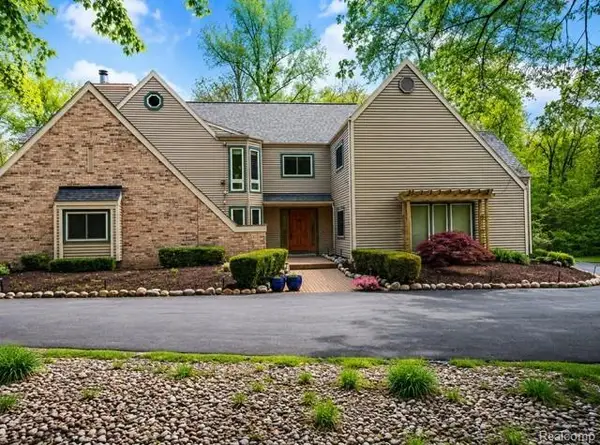 4790 Meridian, Williamston, MI 48895