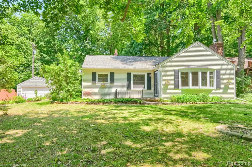 580 N Almont, Imlay City, MI 48444 - #1
