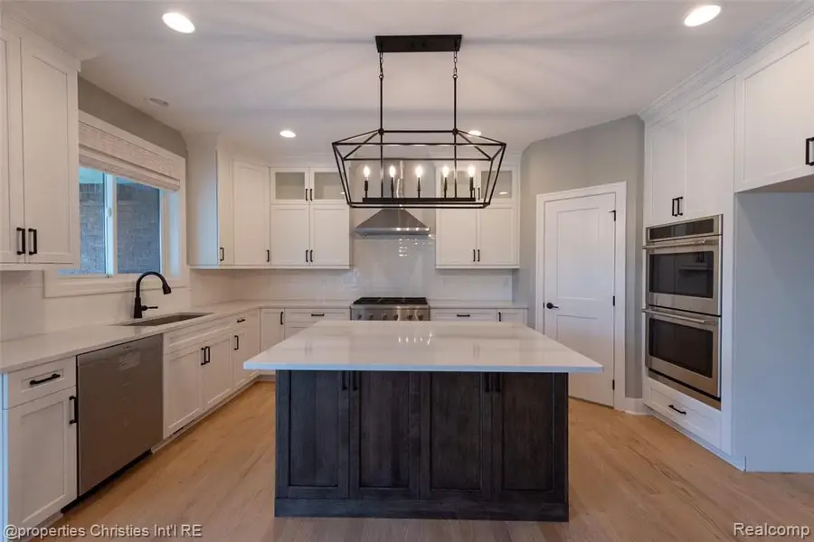 1933 Shane Ct, Oxford, MI 48370 - #2