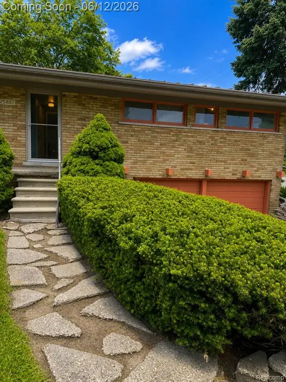25887 Curie, Warren, MI 48091 - #1