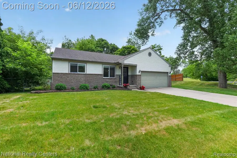 34377 Colfax, Farmington, MI 48335 - #2