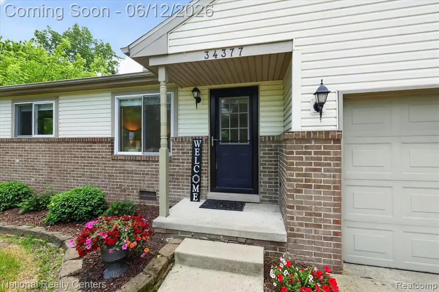 34377 Colfax, Farmington, MI 48335 - #3