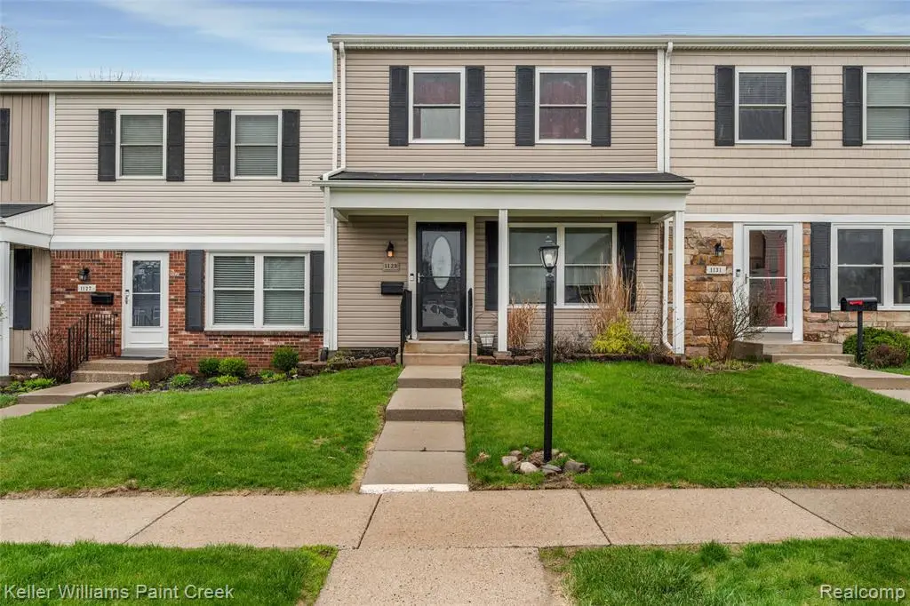 1129 Marquette Ct, Rochester Hills, MI 48307 - #1