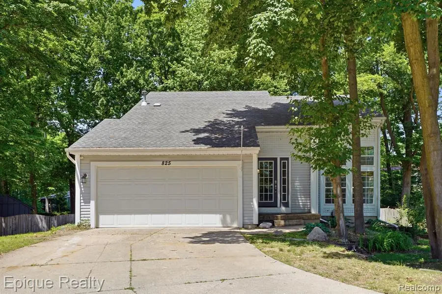 825 Summer Creek, Kentwood, MI 49508 - #2