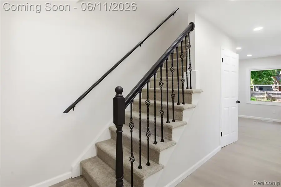 1149 Charrington, Troy, MI 48083 - #3