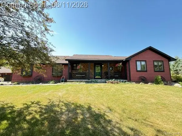 4897 Curtiss, Lapeer, MI 48446