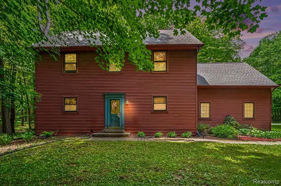 1435 Rolling Hills, Howell, MI 48843 - #3