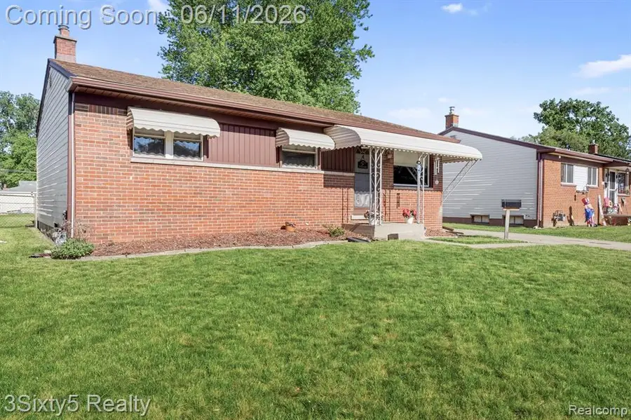 5048 Glenis, Dearborn Heights, MI 48125 - #2